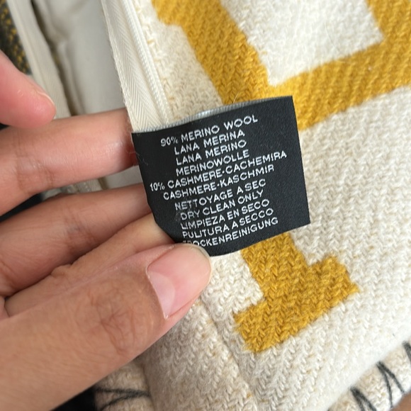 Hermes Avalon Pillow - Picture 4 of 4